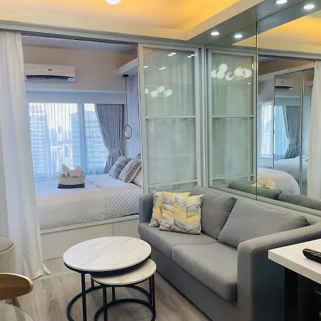 Condo In Bel- Air Arthur'S Suites At Air Res Skyline View